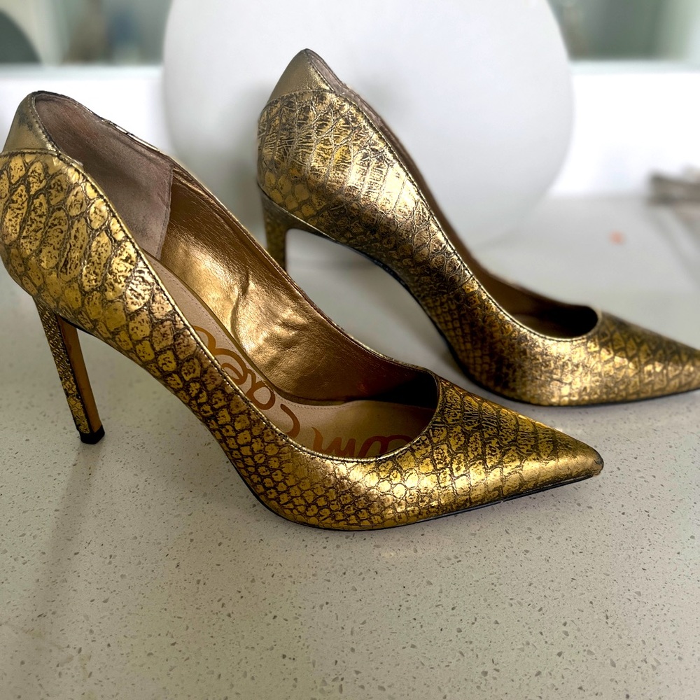 🔥🔥 Sam Edelman gold high heel